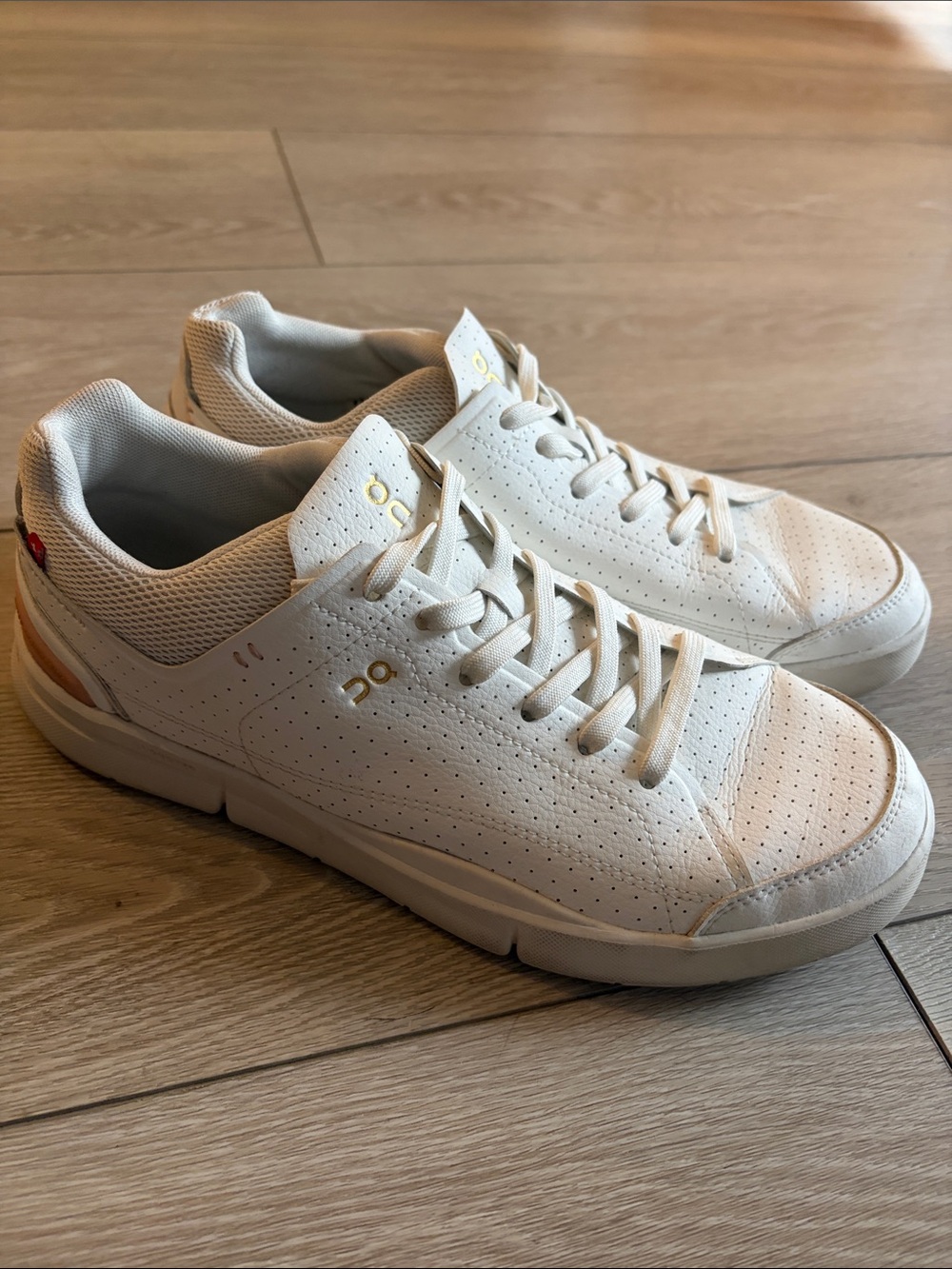 On  The RODGER Tennis Sneaker